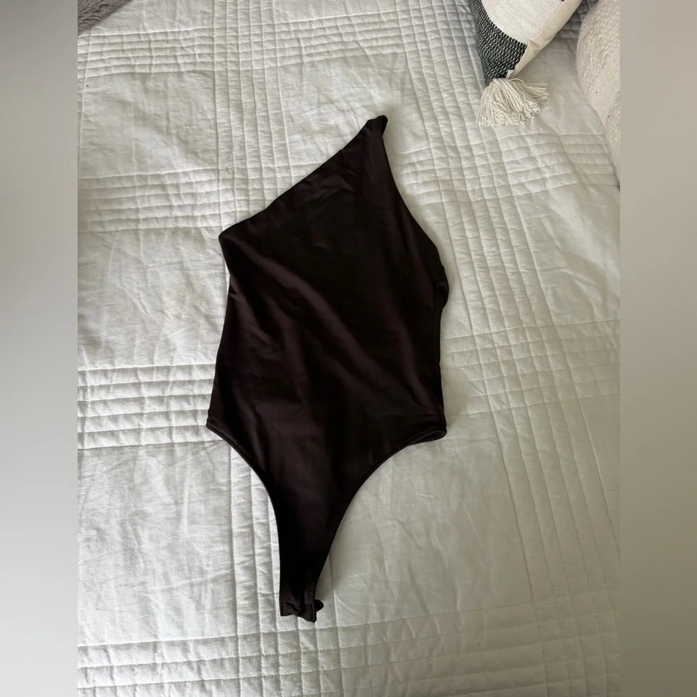 Zara Dark Brown One-Shoulder Bodysuit - Picture 3 of 4